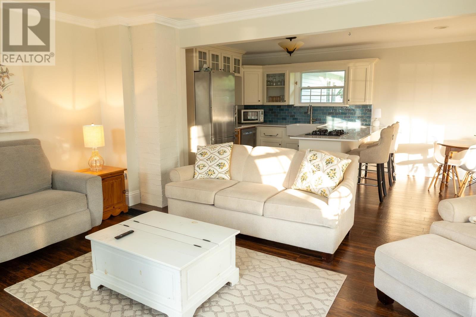 22 Riverside Drive Property Photo 10
