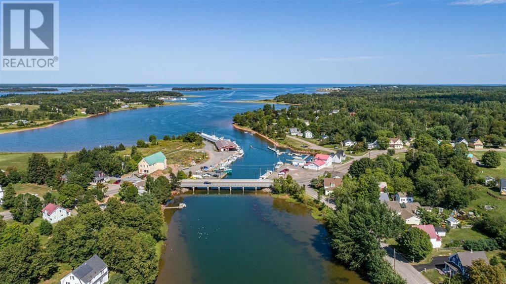 22 Riverside Drive Property Photo 32