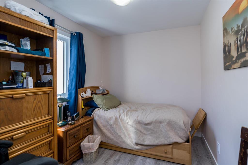 1009 Manitoba Avenue Property Photo 6