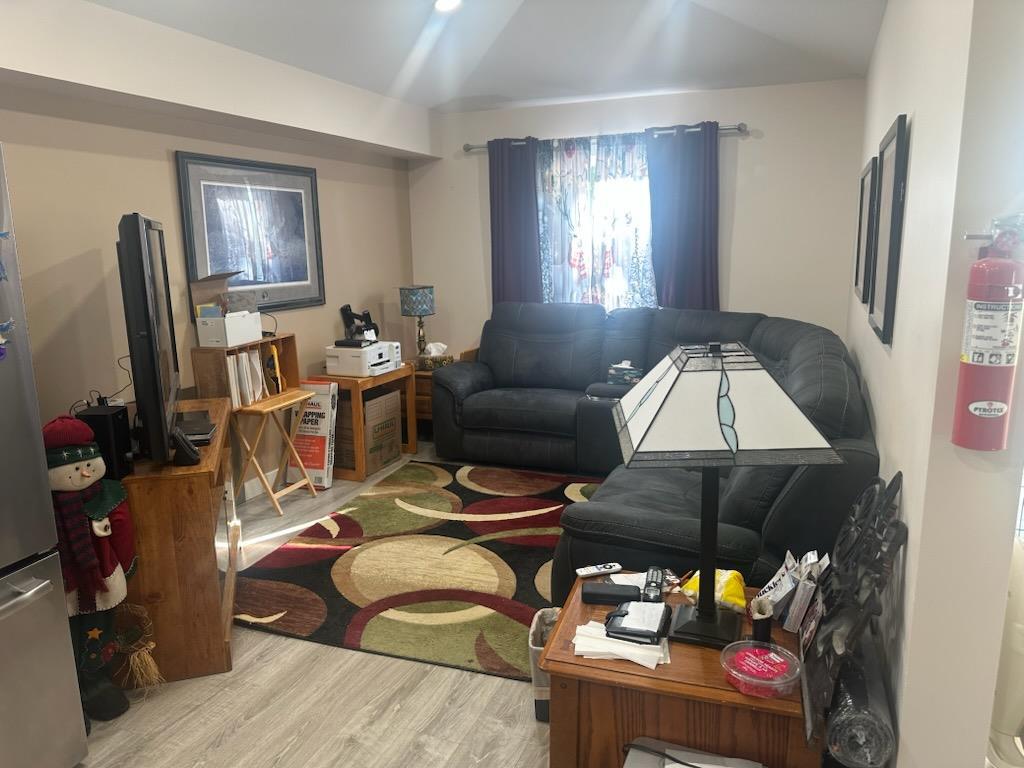 1009 Manitoba Avenue Property Photo 10