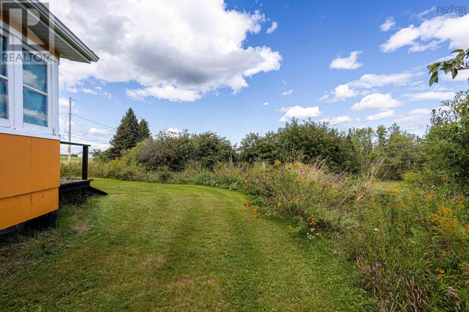 20 Highway 307 Property Photo 29