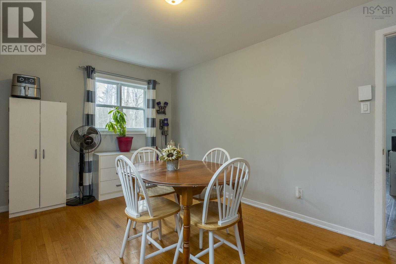 40 Mount Hanley Road Property Photo 16