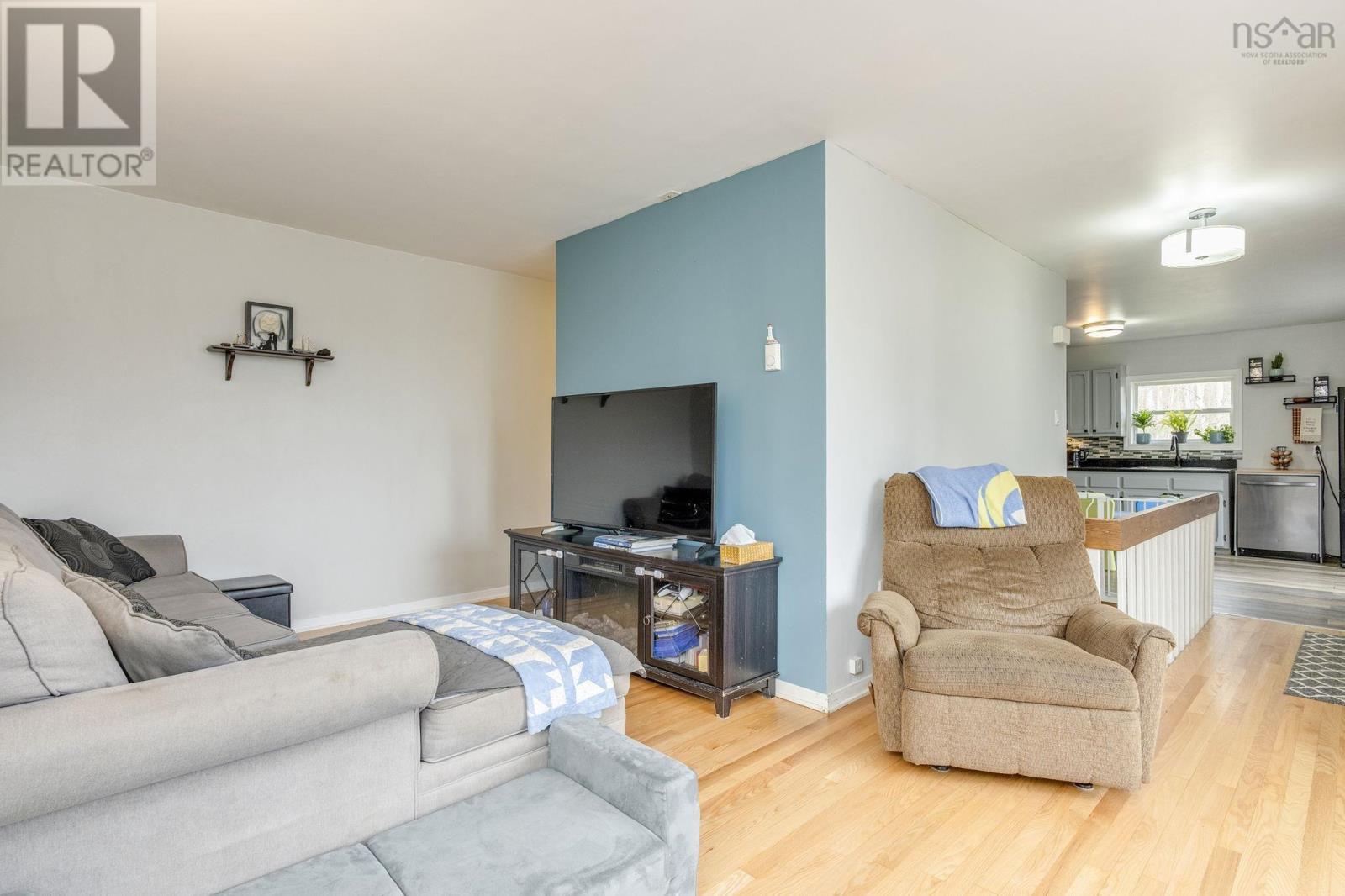 40 Mount Hanley Road Property Photo 18