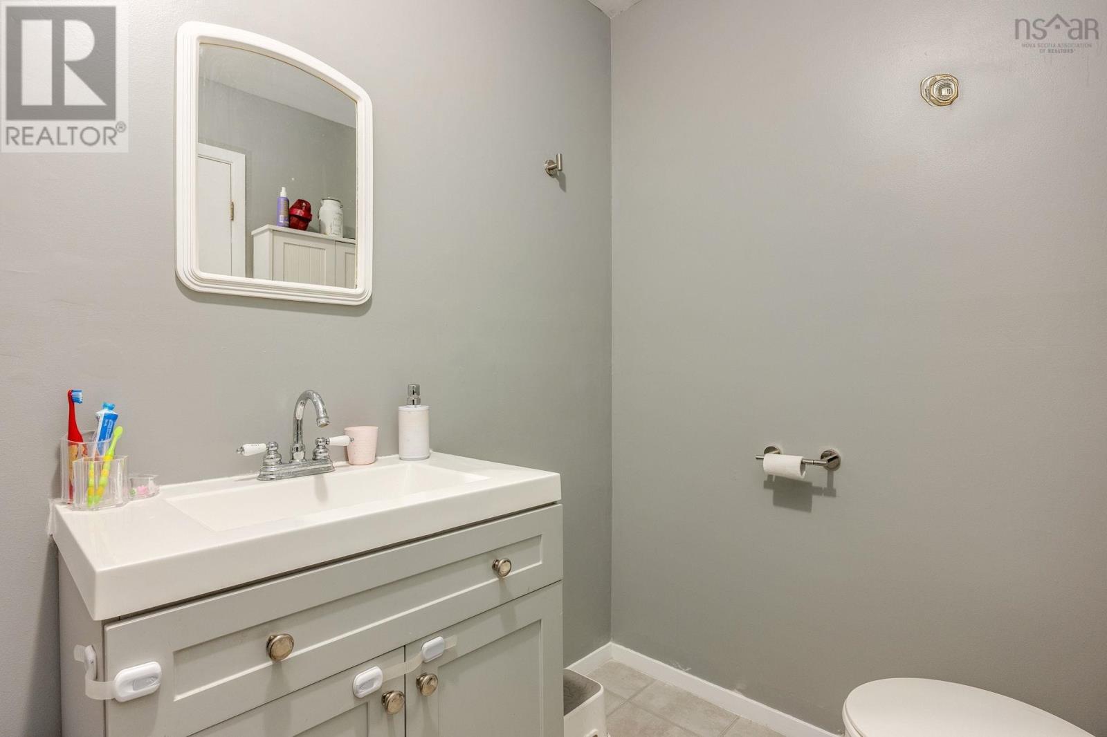 40 Mount Hanley Road Property Photo 23