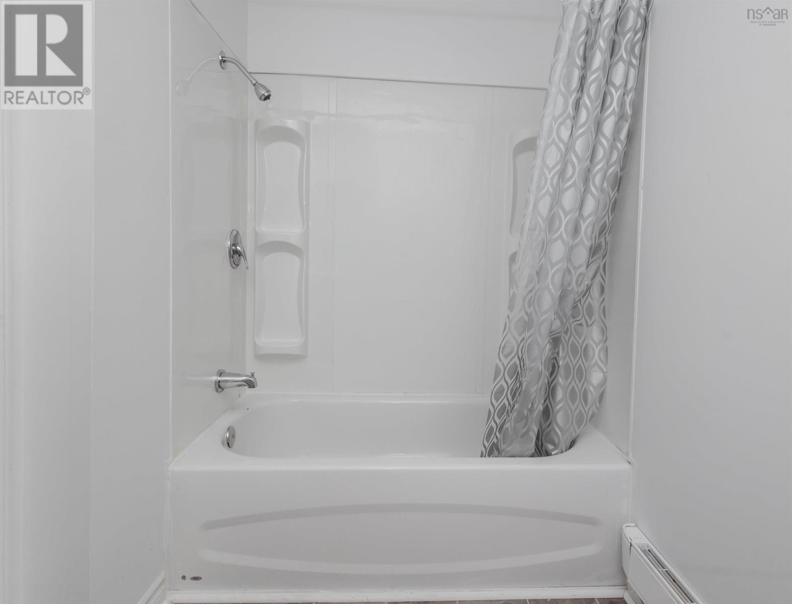 214 Alexandra Street Property Photo 17