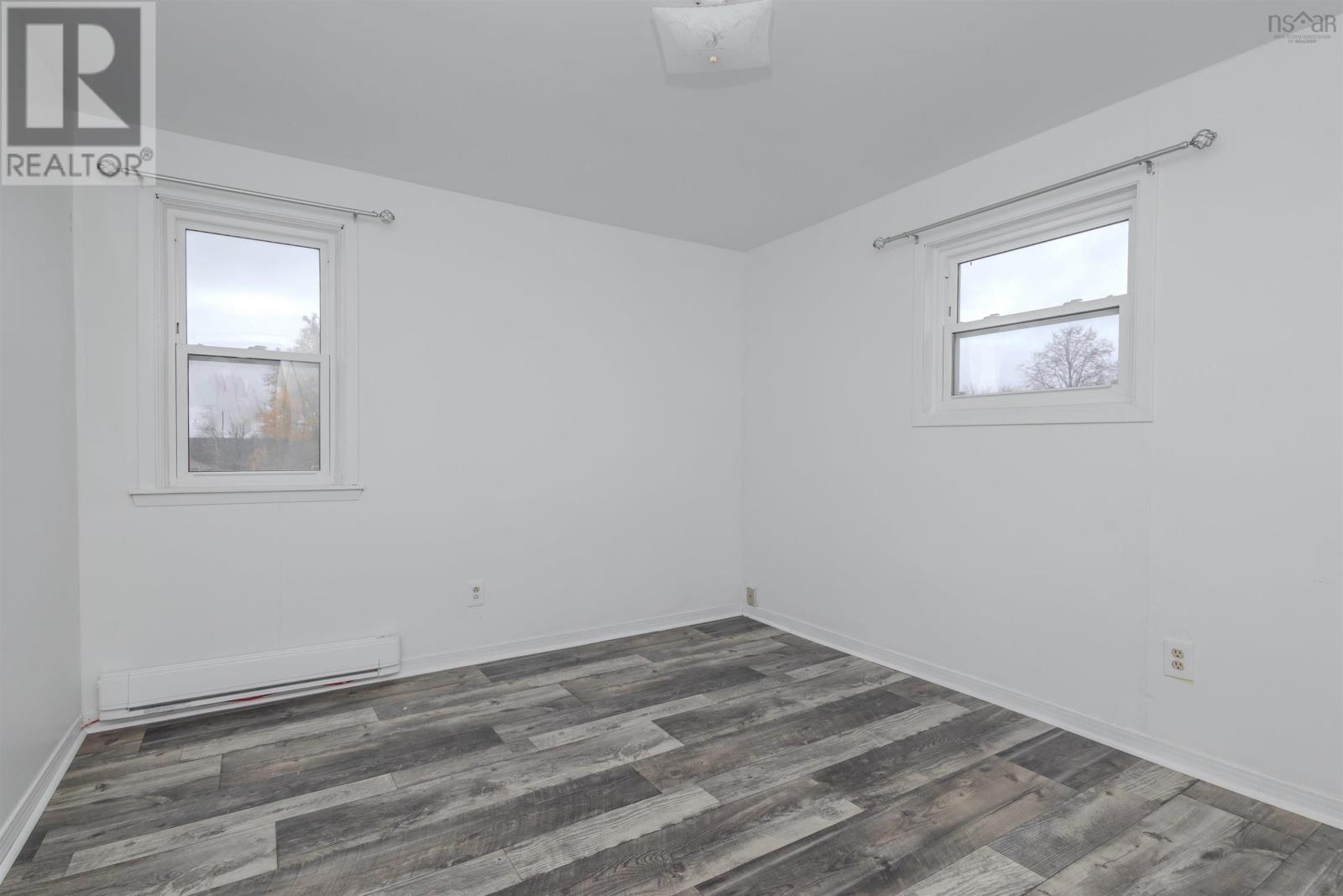 214 Alexandra Street Property Photo 31