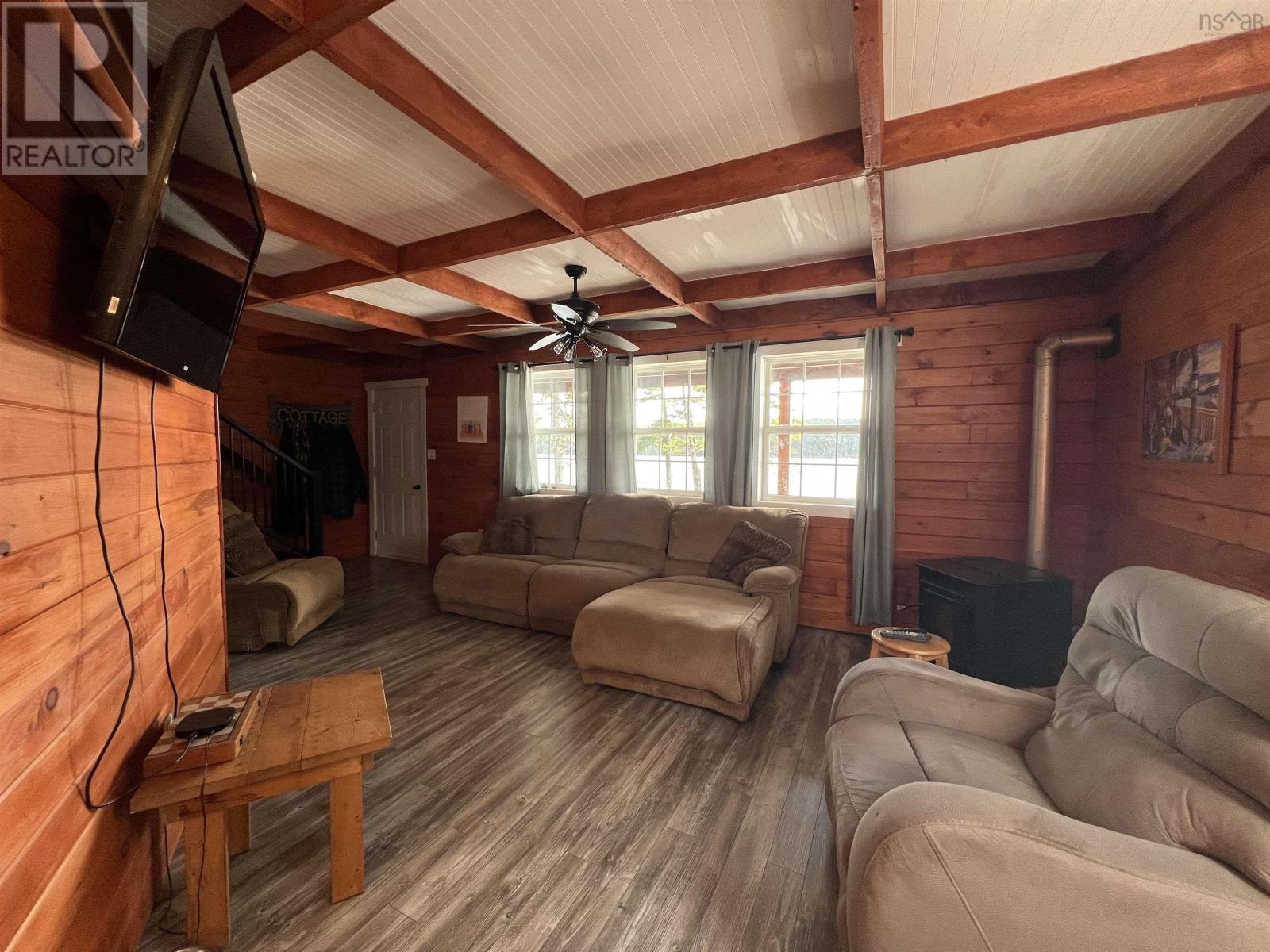 5127 Highway 224 Property Photo 4