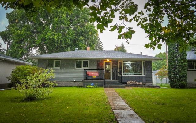 121 Clark Drive Property Photo 1