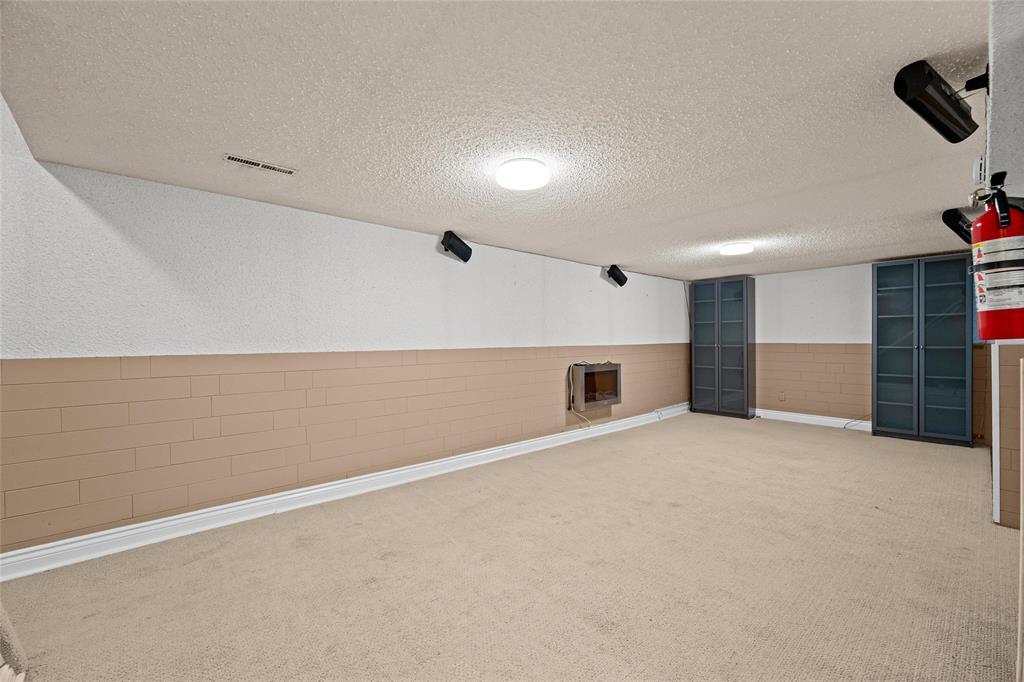 52 Whitehall Boulevard Property Photo 31