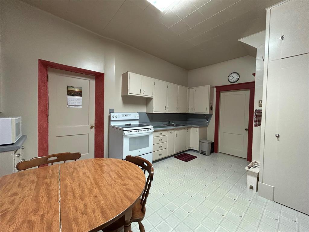 121 Government Allowance Road Property Photo 8