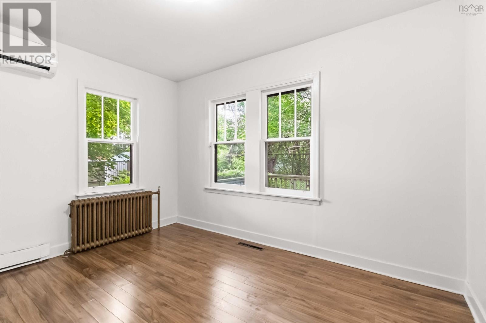 8 Franklyn Street Property Photo 13