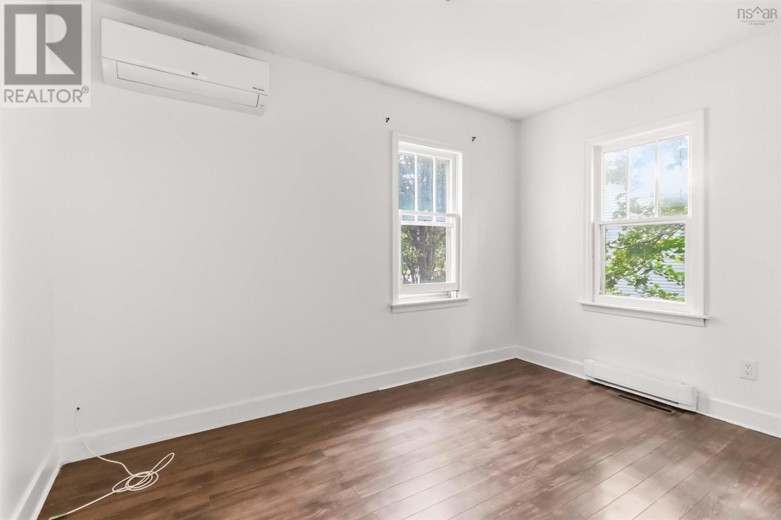 8 Franklyn Street Property Photo 15