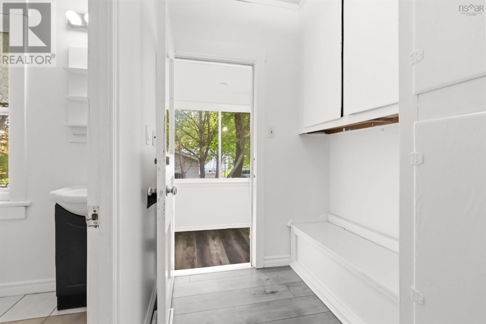8 Franklyn Street Property Photo 16