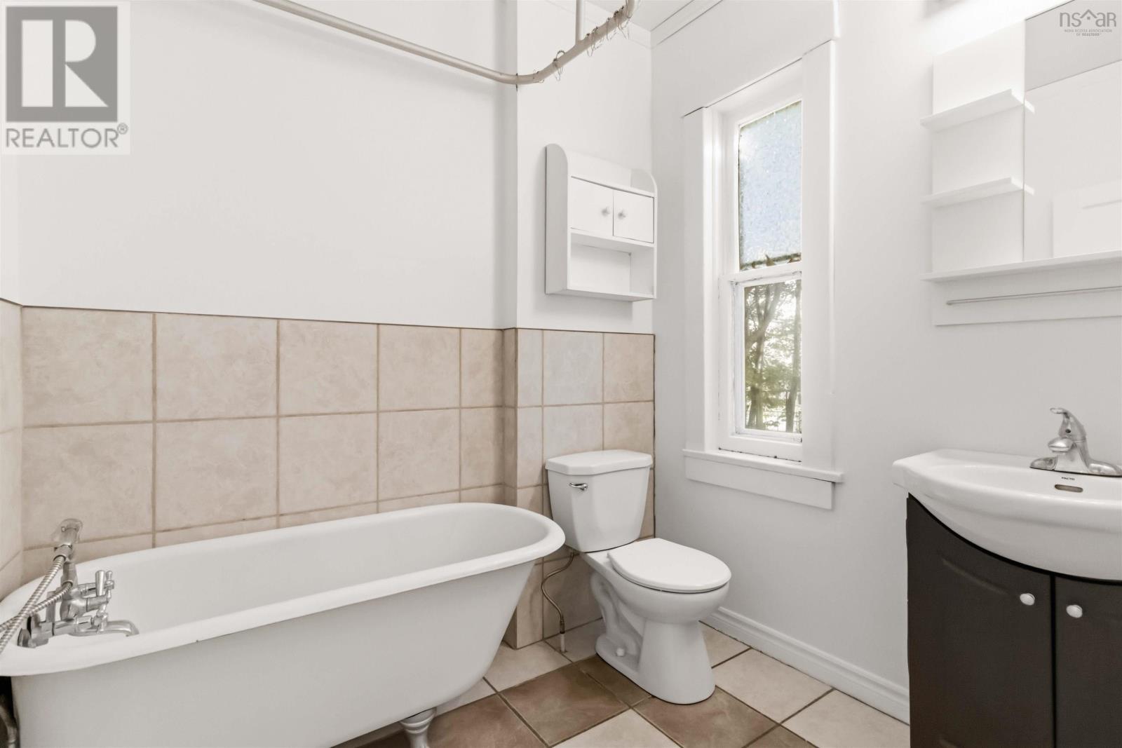 8 Franklyn Street Property Photo 17