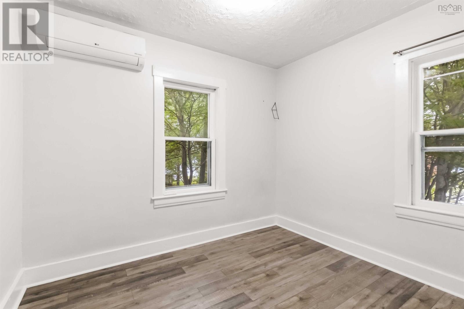 8 Franklyn Street Property Photo 26