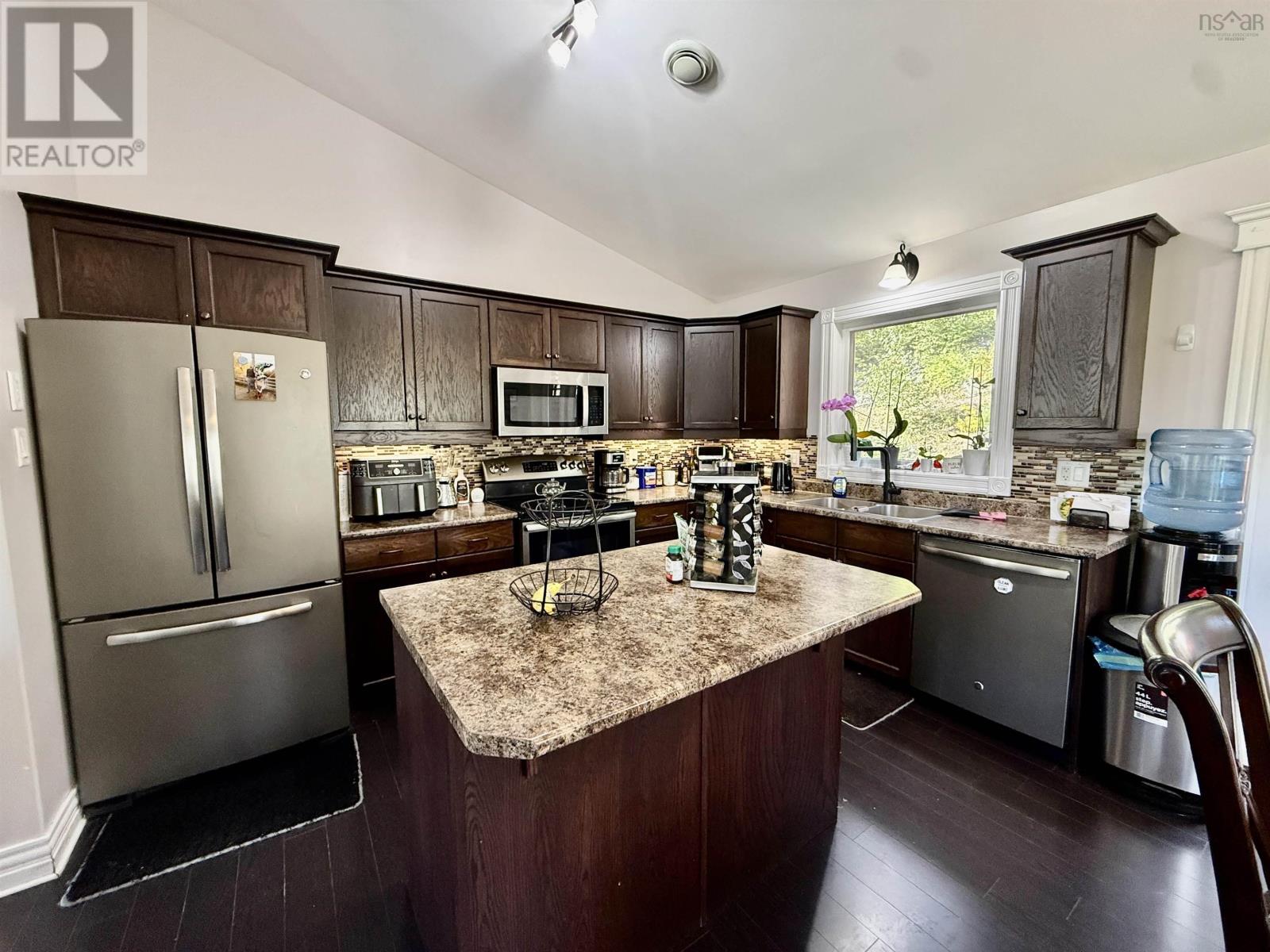 258 Heatherglen Drive Property Photo 11