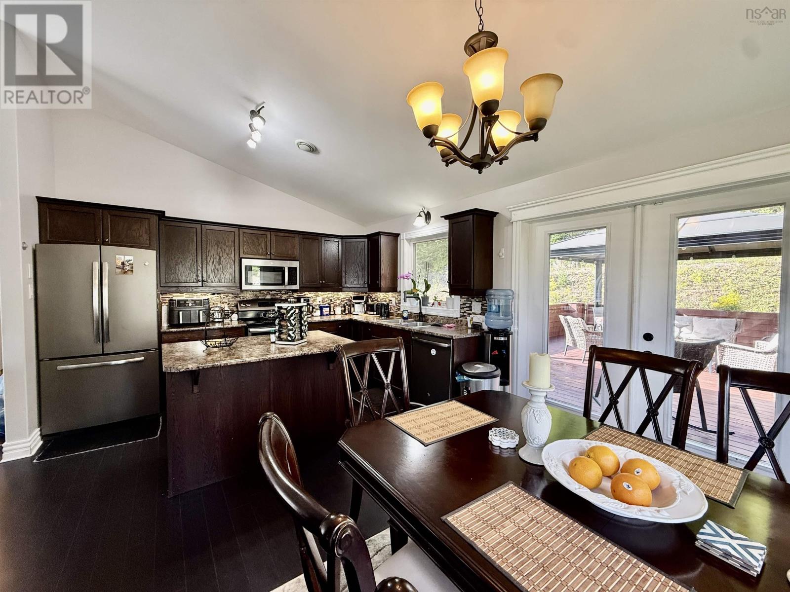 258 Heatherglen Drive Property Photo 12