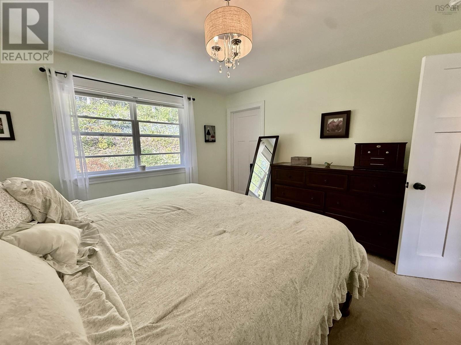258 Heatherglen Drive Property Photo 24