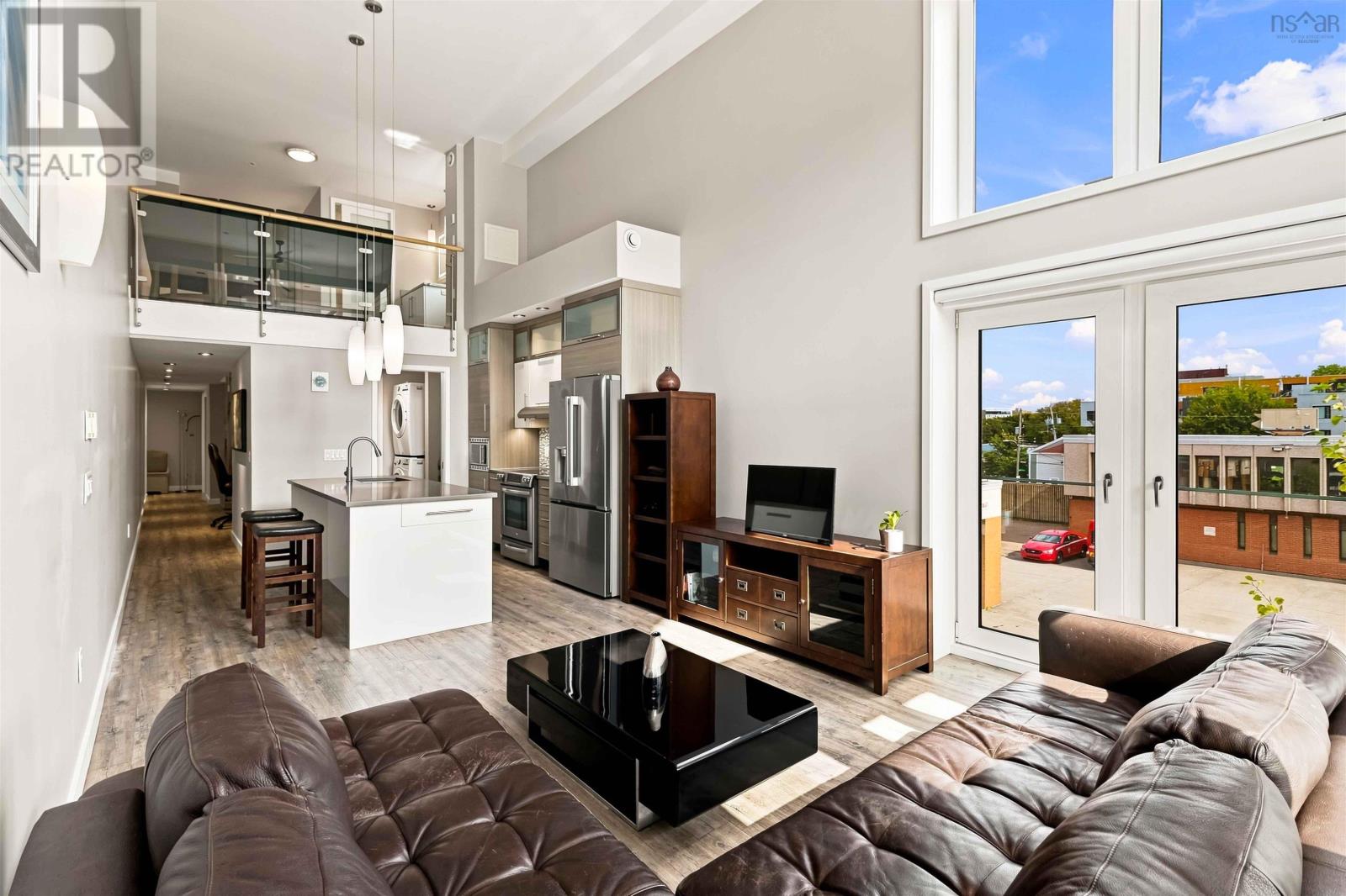 213 5662 Roberts Street Property Photo 16