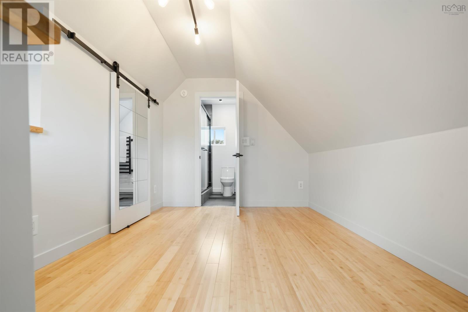 350-354 Tremont Street Property Photo 21