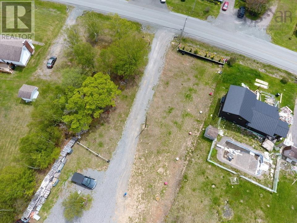 897 Lingan Road Property Photo 1