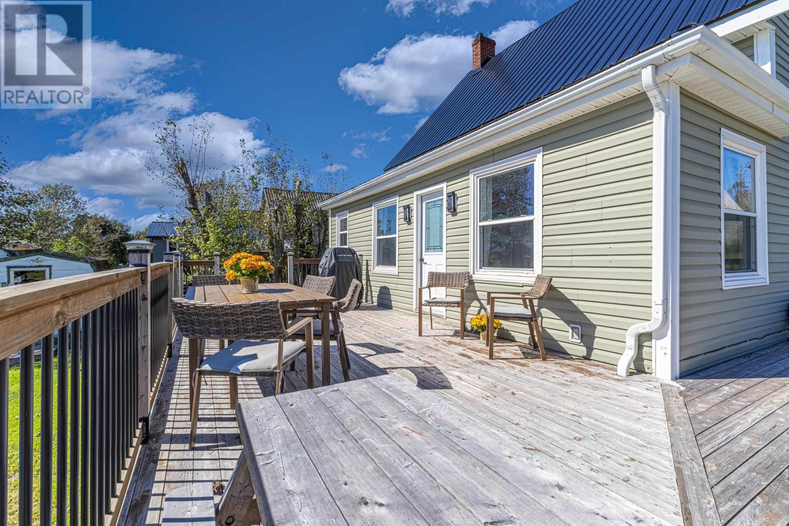 34 Little Street Property Photo 3