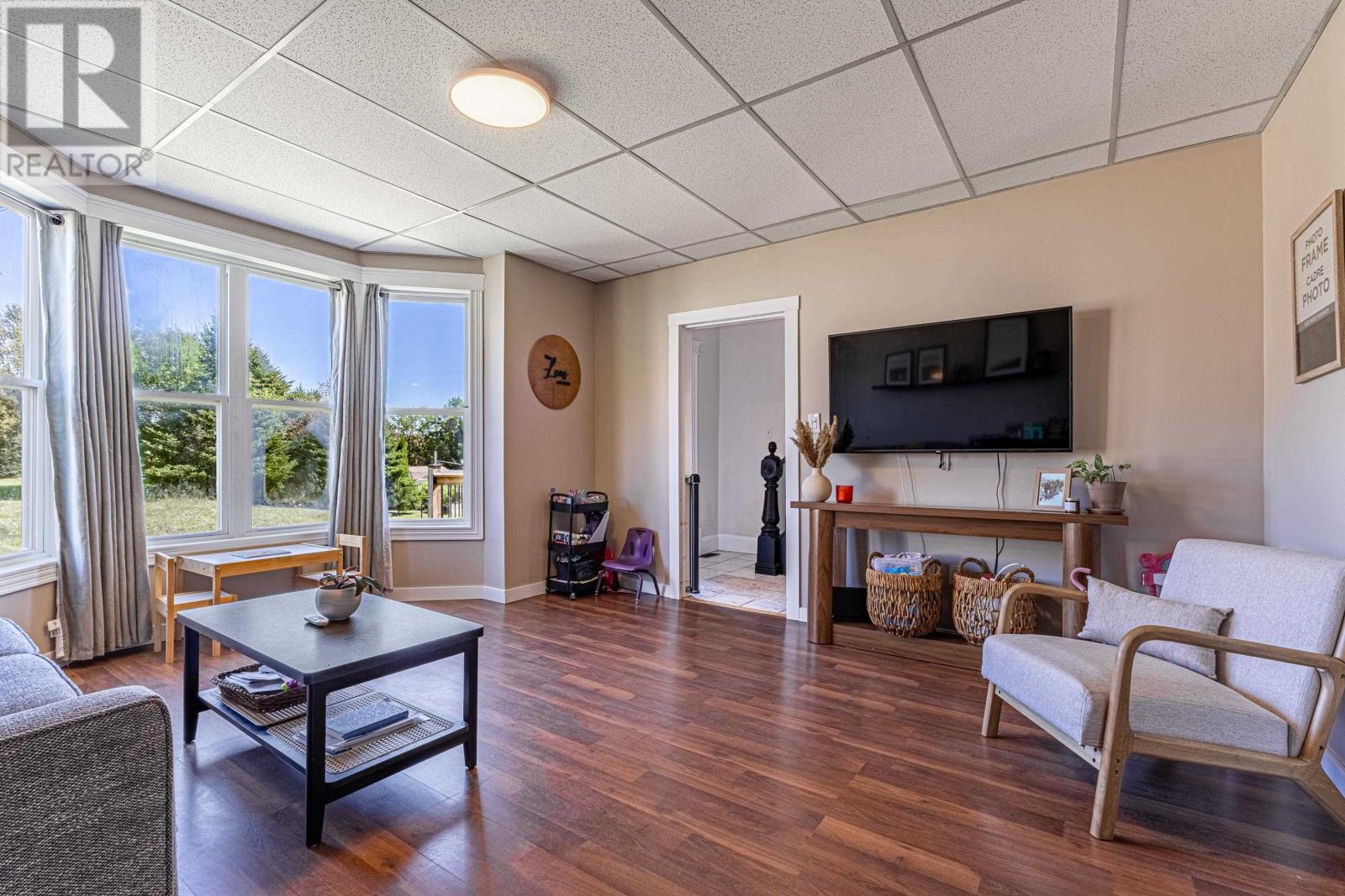 34 Little Street Property Photo 13
