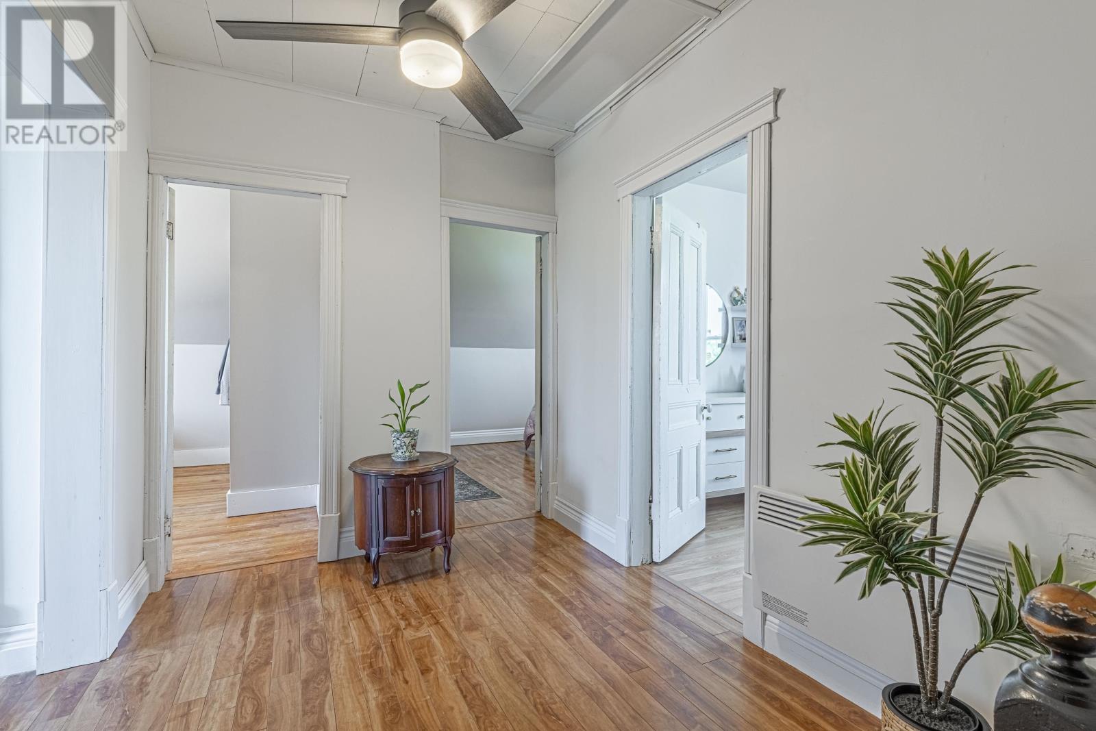 34 Little Street Property Photo 17