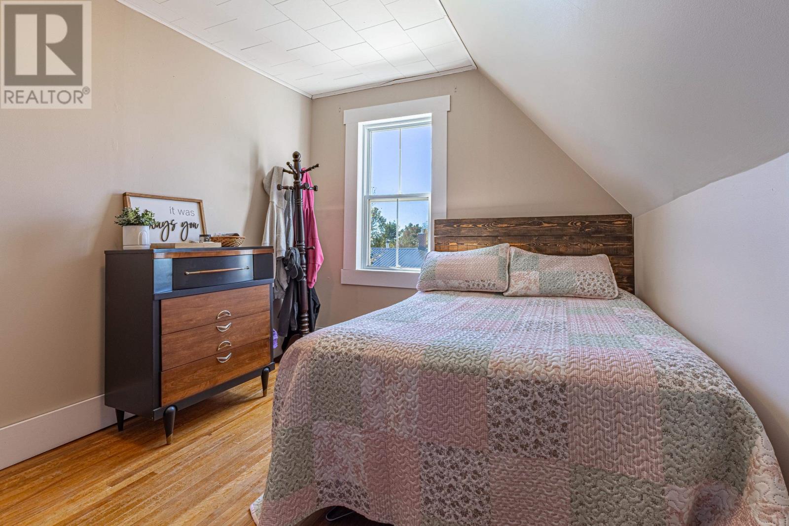 34 Little Street Property Photo 20