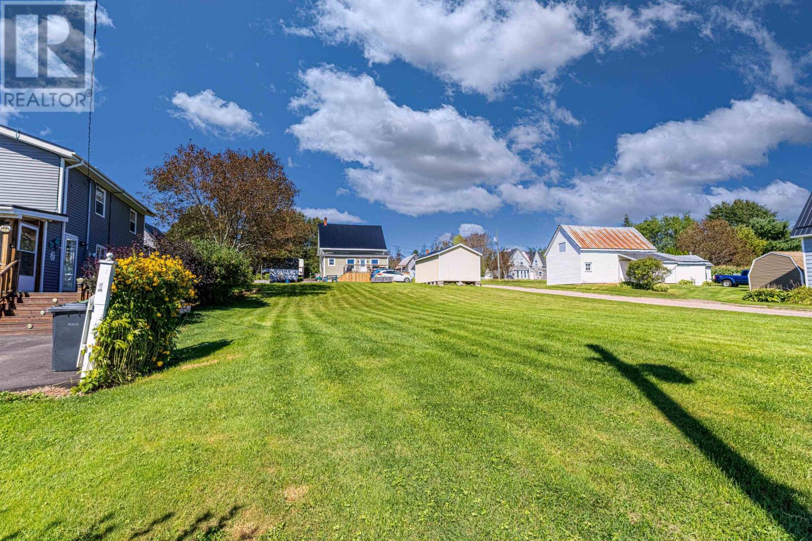 34 Little Street Property Photo 24