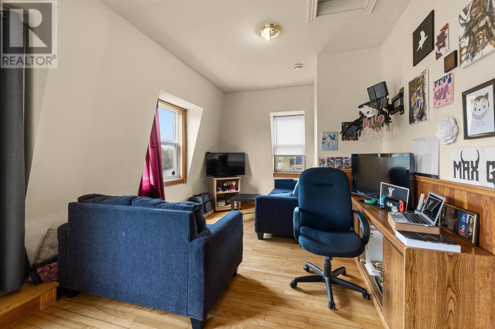 14 Riverside Drive Property Photo 4