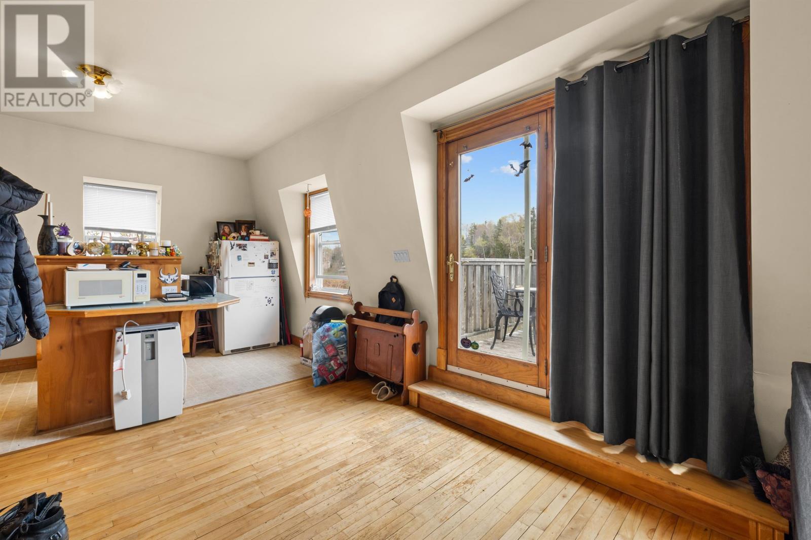 14 Riverside Drive Property Photo 5