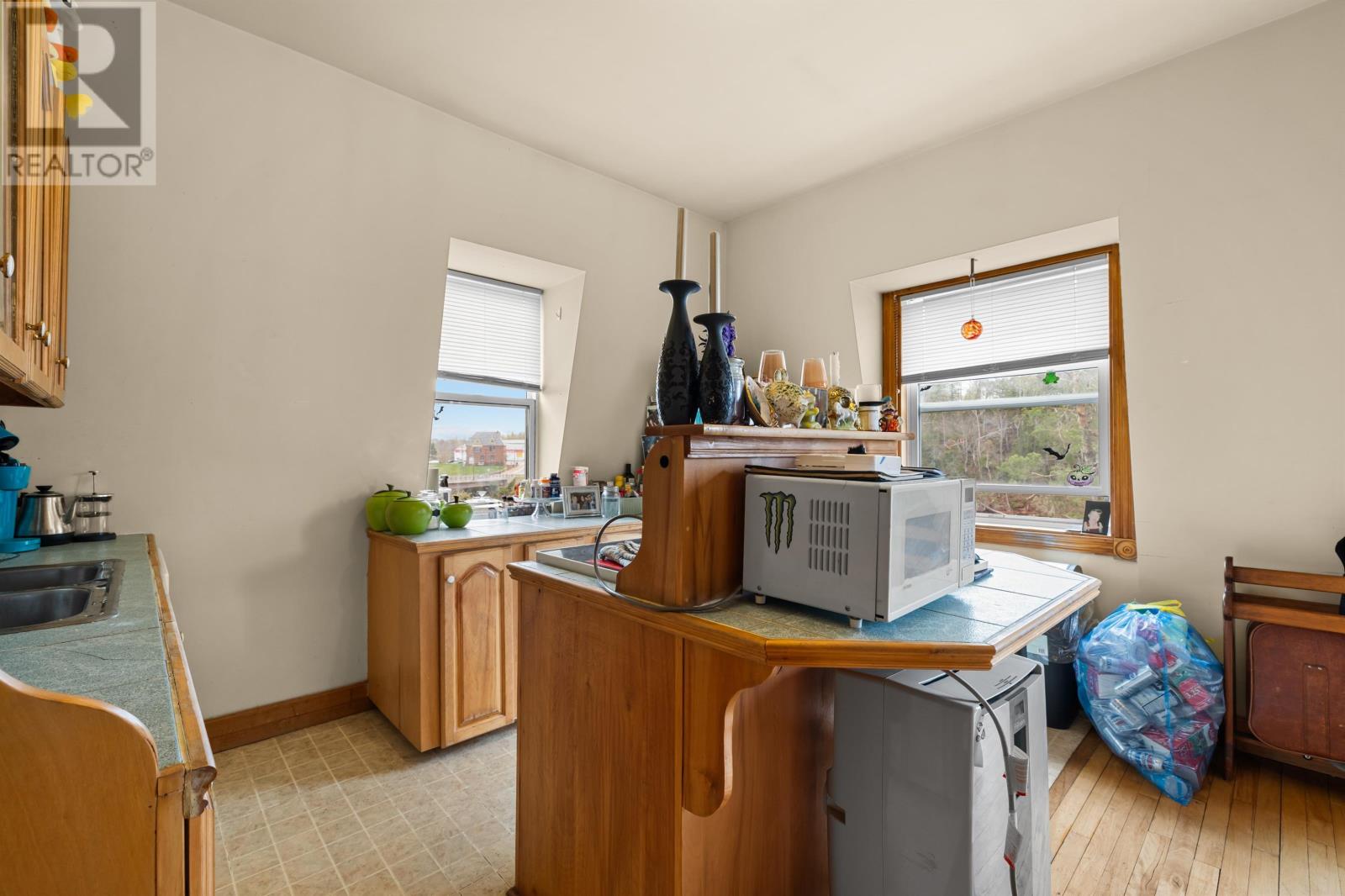 14 Riverside Drive Property Photo 7