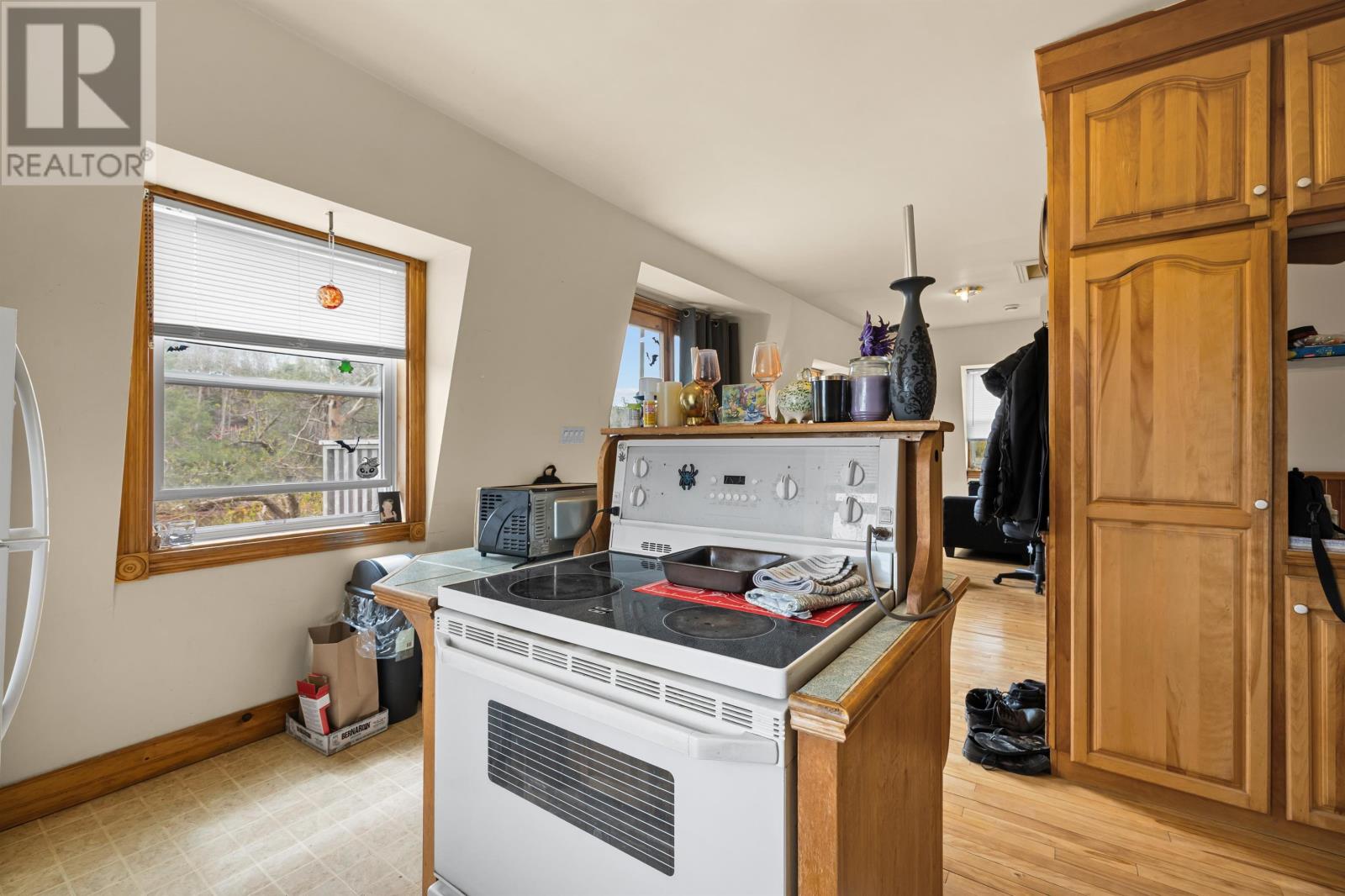 14 Riverside Drive Property Photo 8