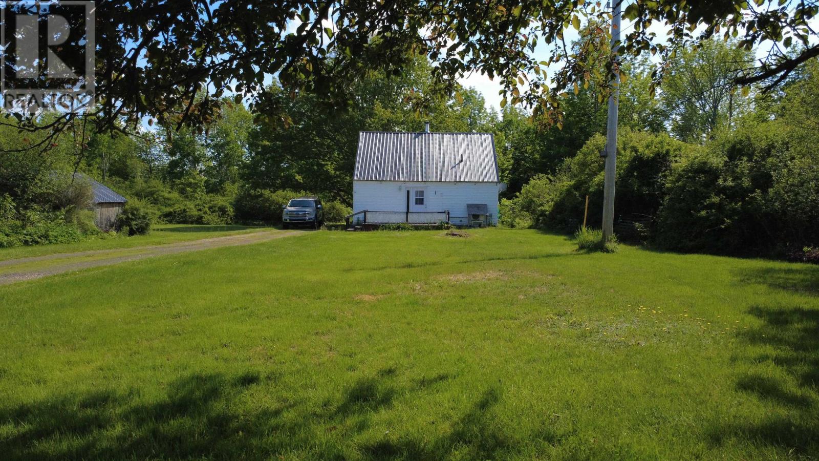 150 Roger Road Photo de la propriété 1