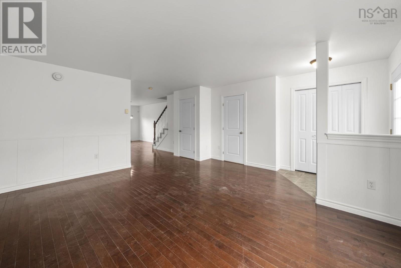 138 Transom Drive Property Photo 8