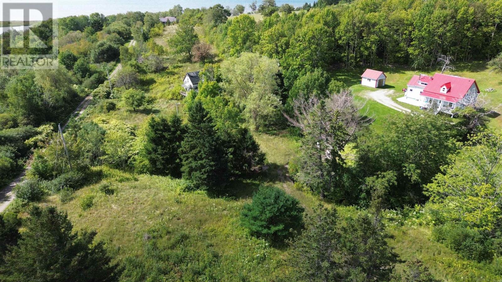 1307 Highway 19 Property Photo 4