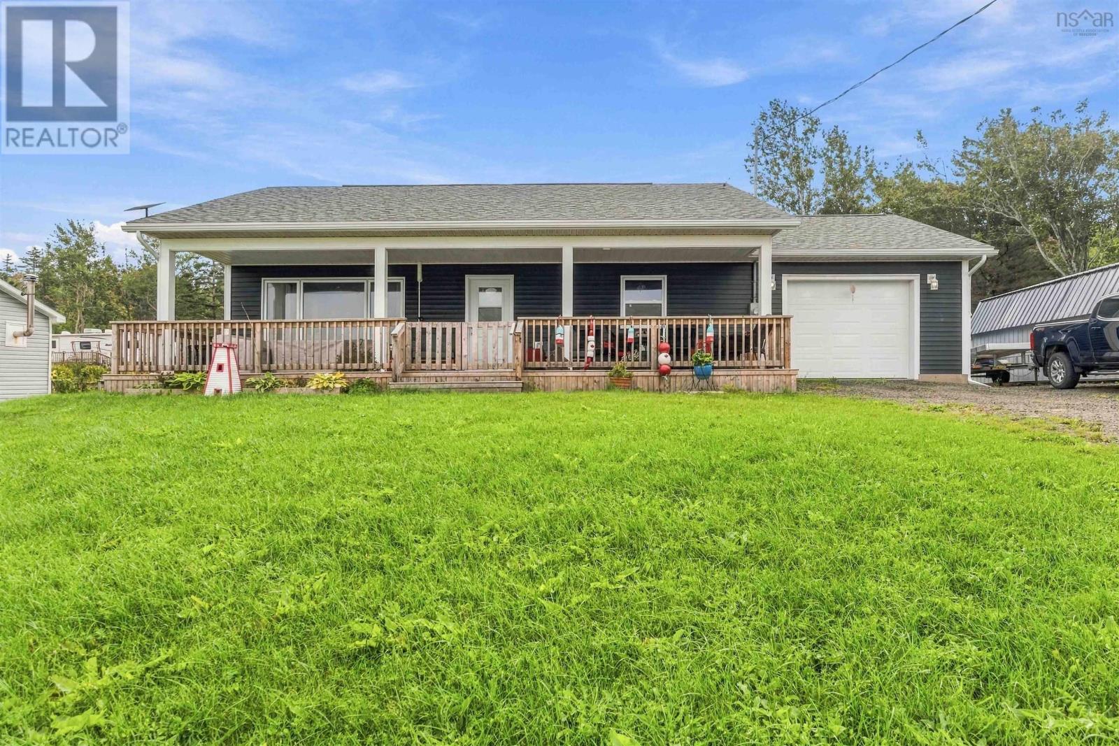 12044 Shore Road E Property Photo 4