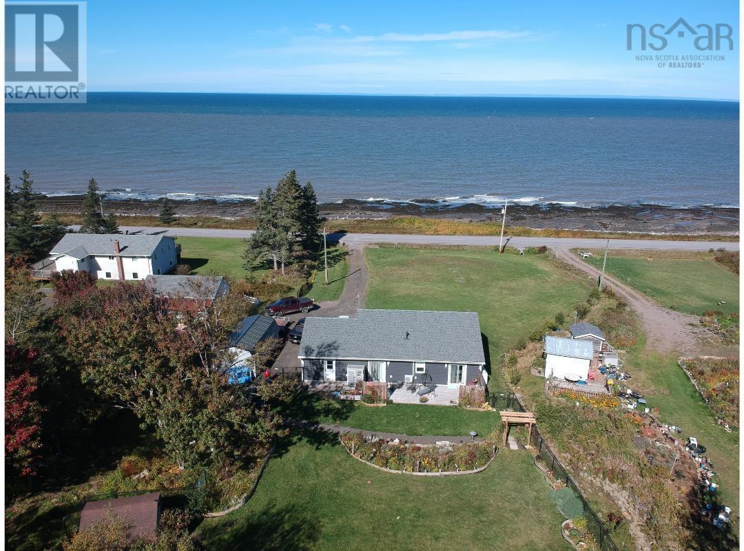 12044 Shore Road E Property Photo 8