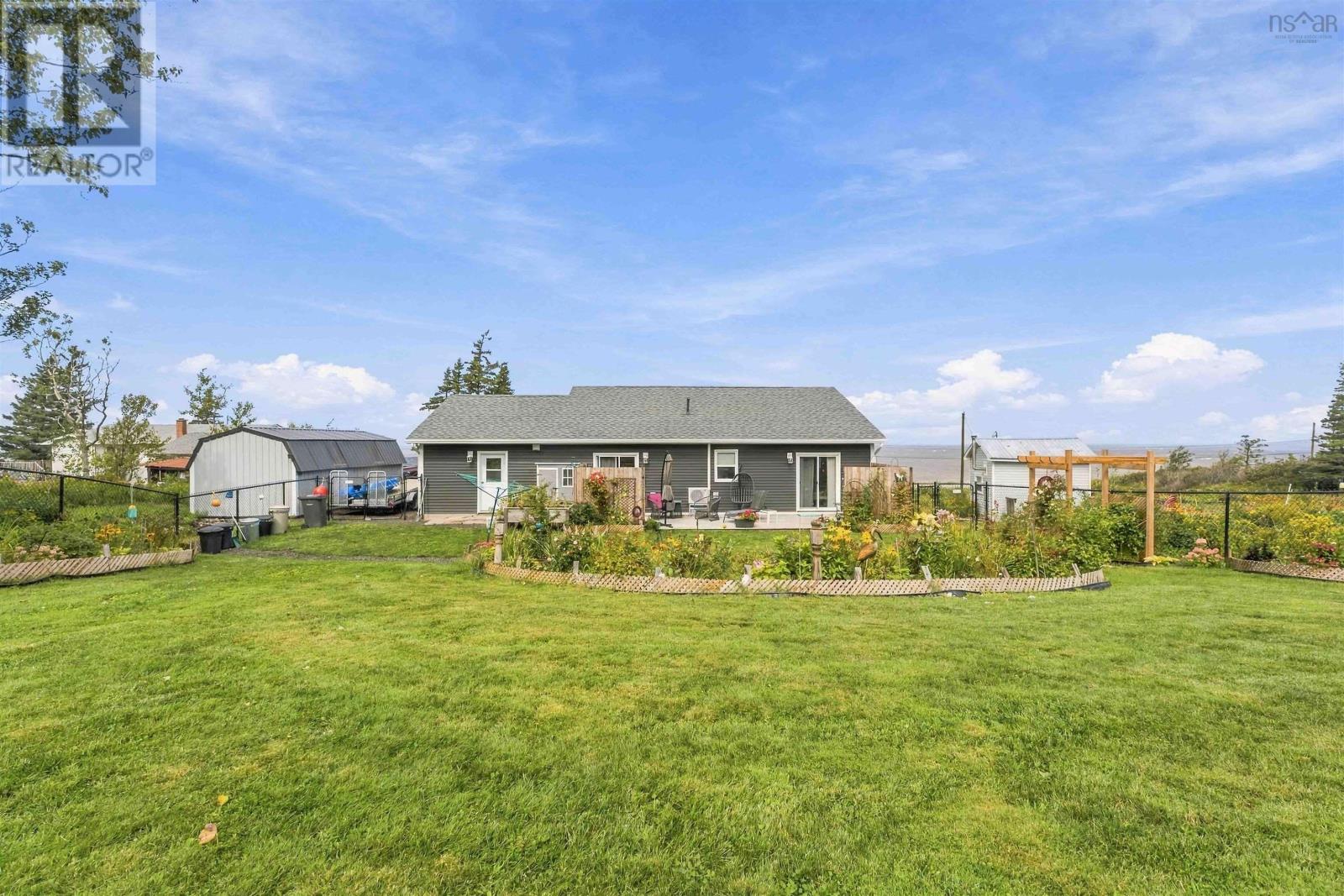 12044 Shore Road E Property Photo 42