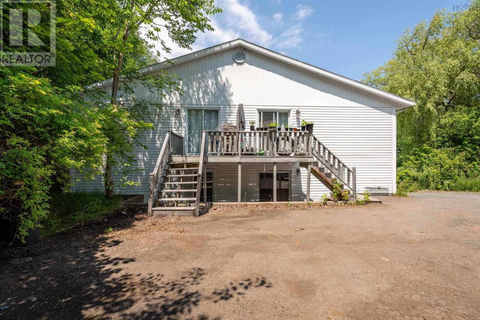 104 Gaspereau Avenue Property Photo 6