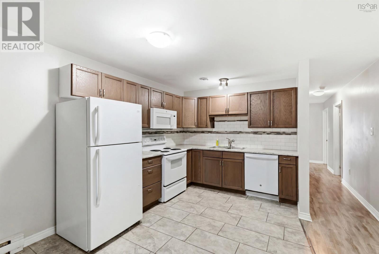 104 Gaspereau Avenue Property Photo 7
