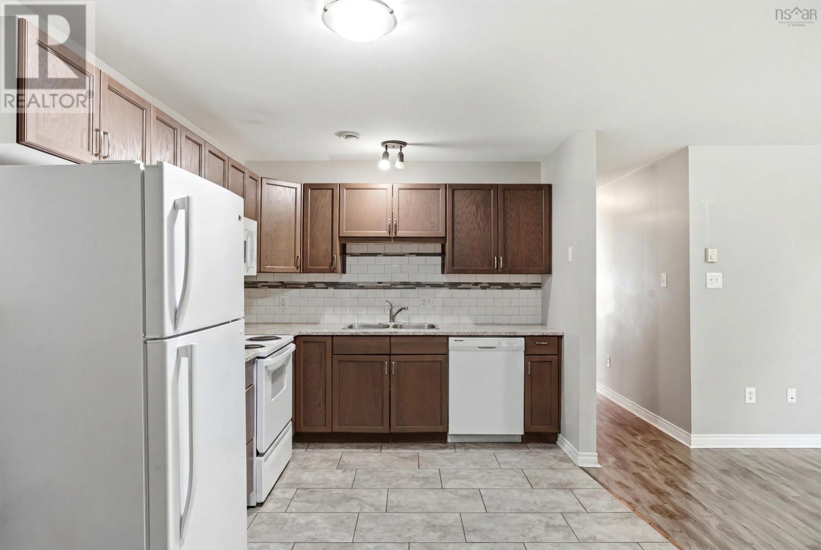 104 Gaspereau Avenue Property Photo 8