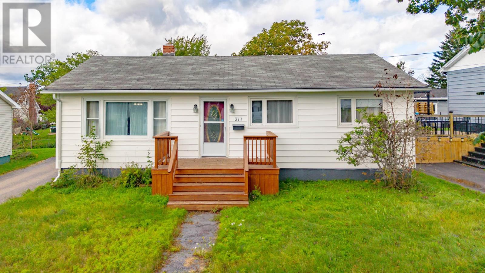 217 Cusack Drive Property Photo 1