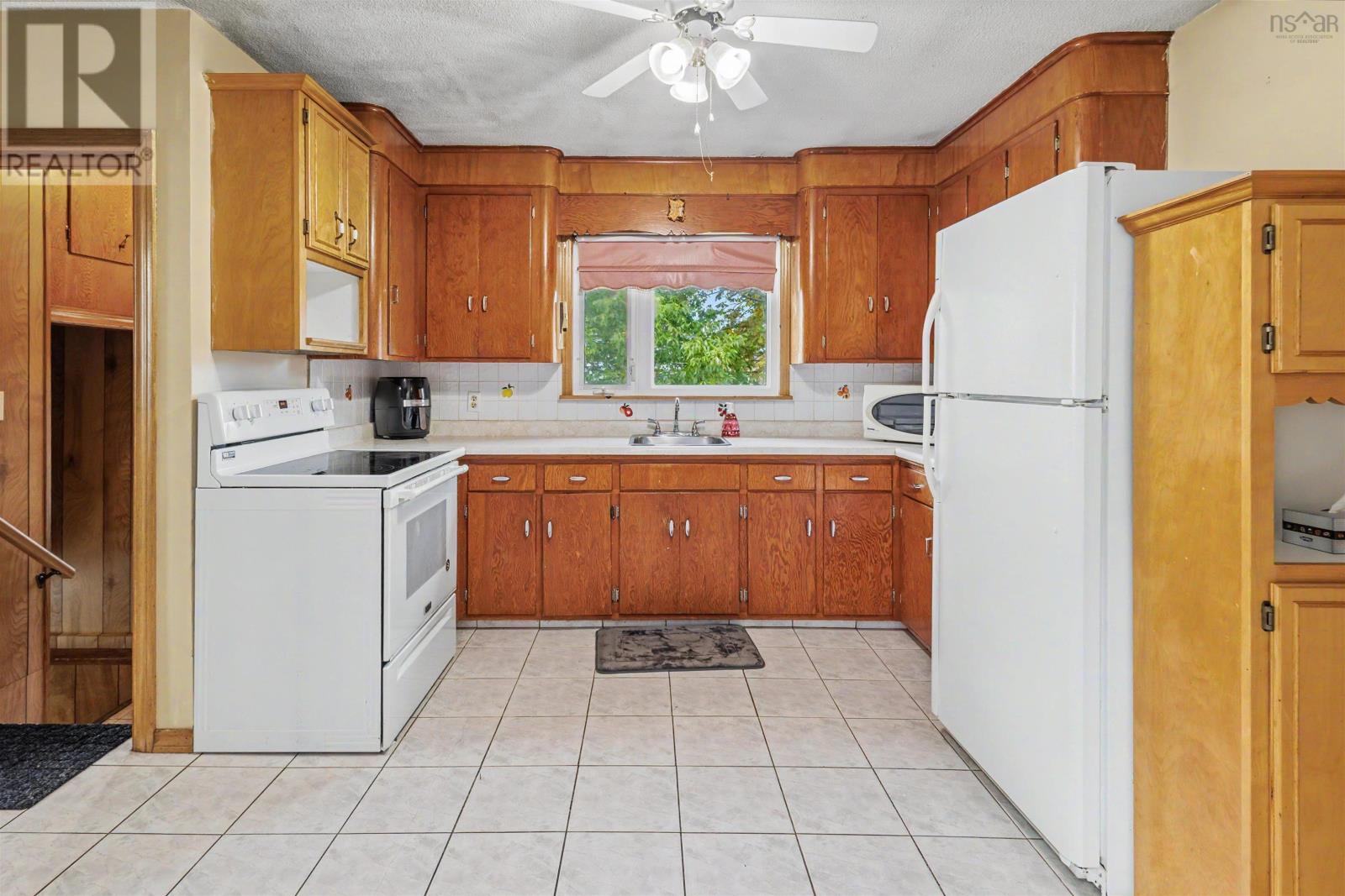 217 Cusack Drive Property Photo 8