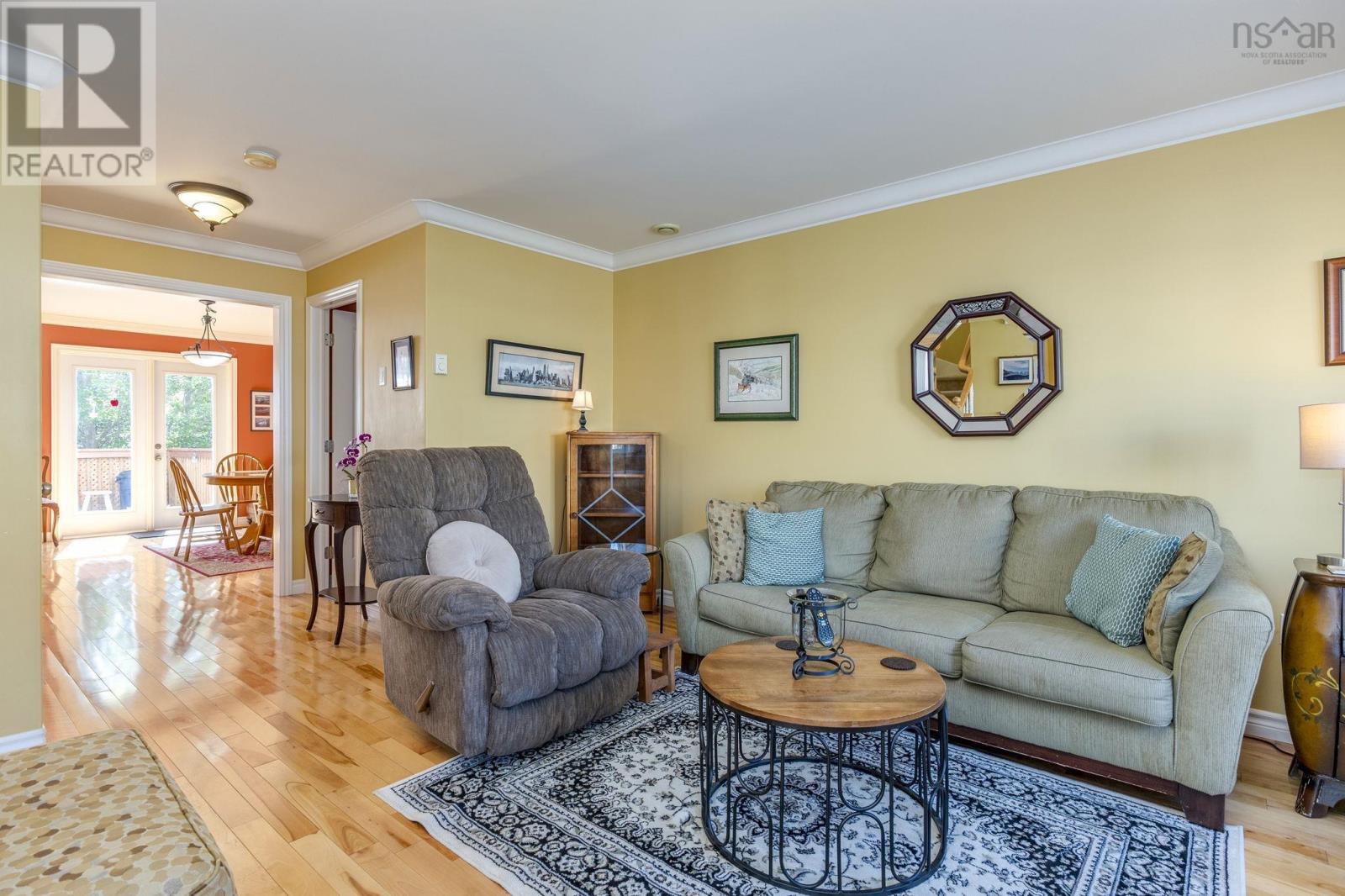 76 Outrigger Crescent Property Photo 16
