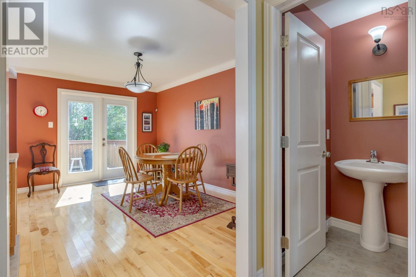 76 Outrigger Crescent Property Photo 18