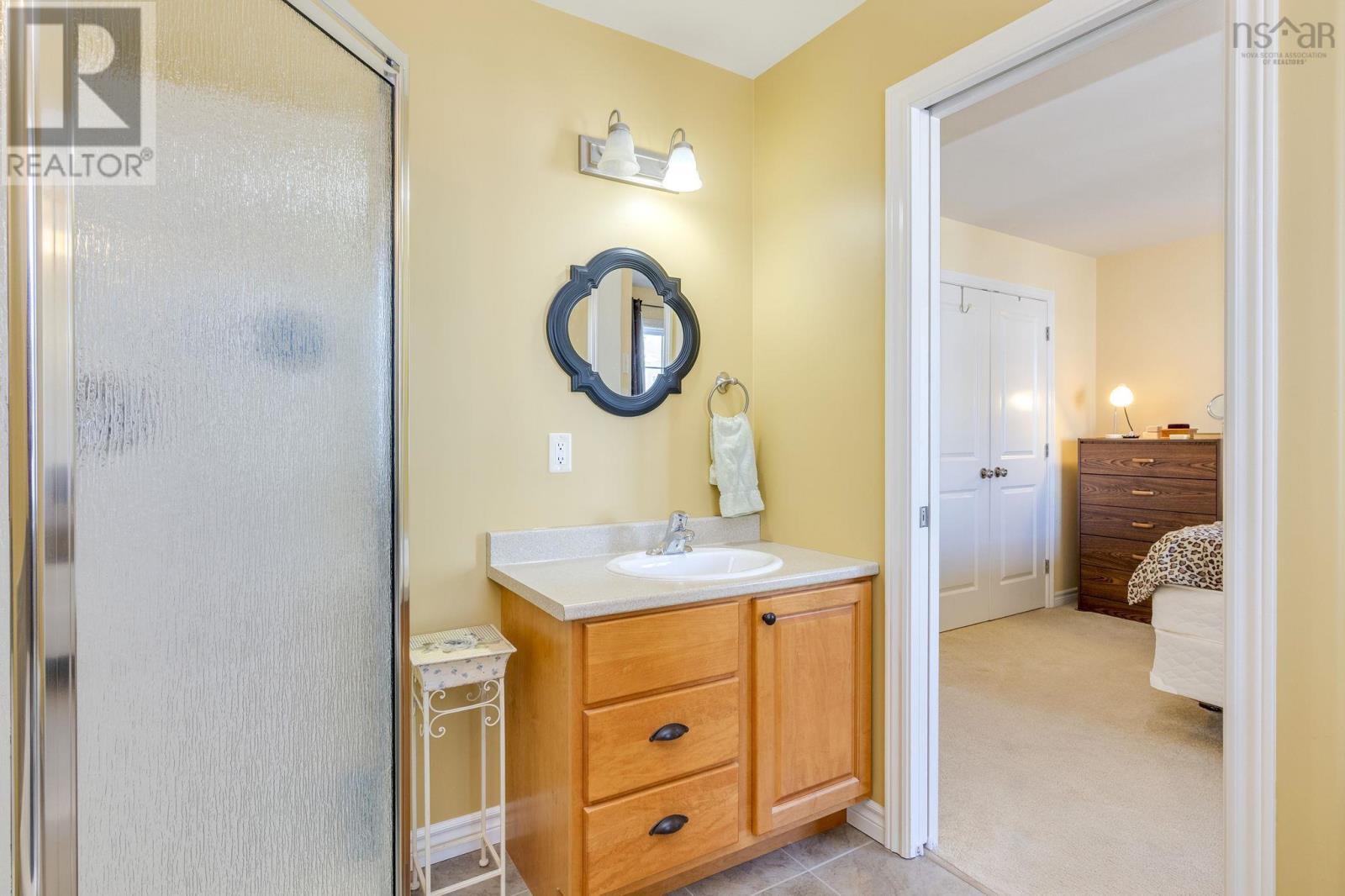 76 Outrigger Crescent Property Photo 31