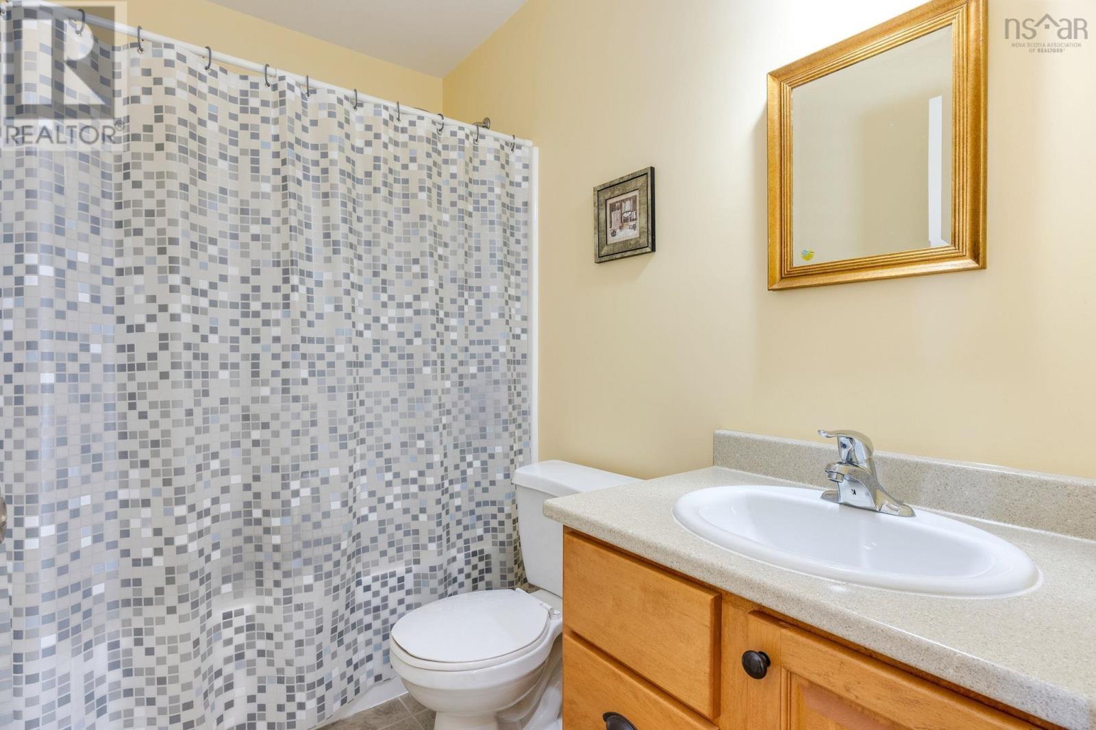 76 Outrigger Crescent Property Photo 33
