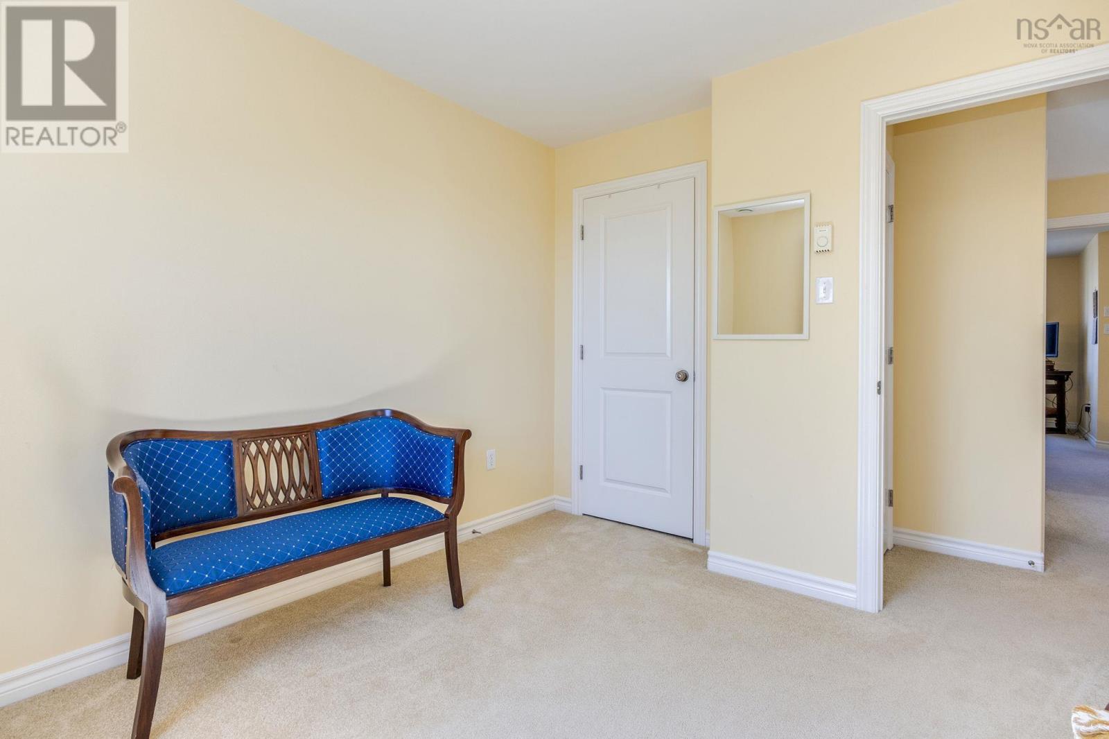 76 Outrigger Crescent Property Photo 35